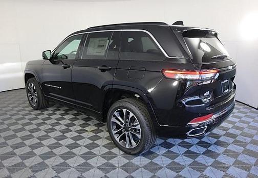 2025 Jeep Grand Cherokee Overland