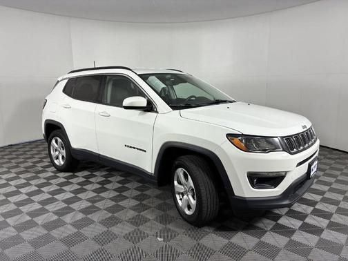 White Clearcoat 2018 Jeep Compass Latitude