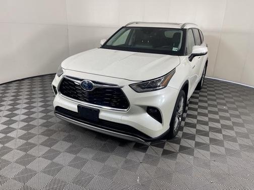 2021 Toyota Highlander Hybrid Platinum