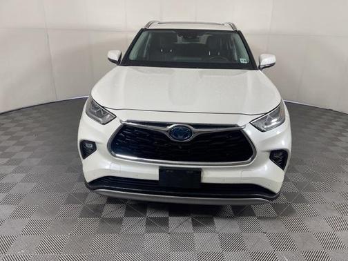 2021 Toyota Highlander Hybrid Platinum