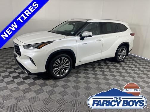 2021 Toyota Highlander Hybrid Platinum