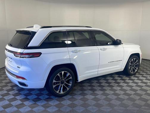 2023 Jeep Grand Cherokee Overland