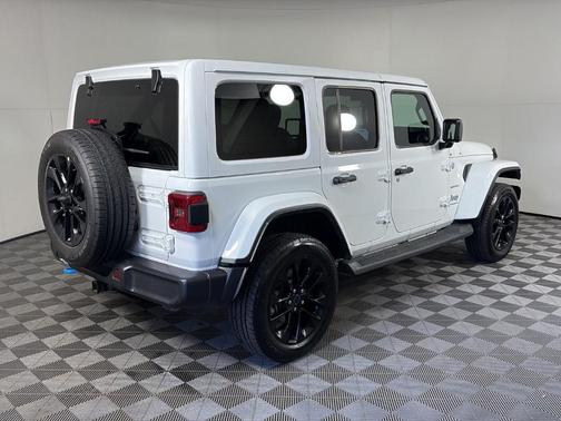 2024 Jeep Wrangler 4xe Sahara