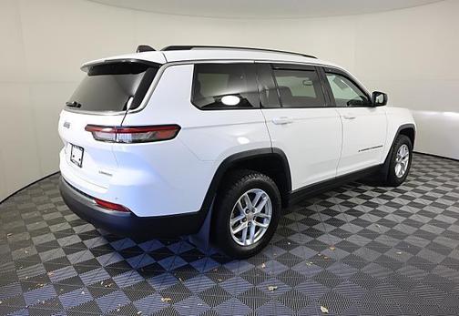 2022 Jeep Grand Cherokee L Laredo
