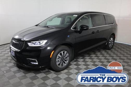 2025 Chrysler Pacifica Hybrid Select