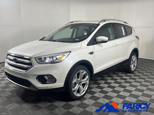 White Platinum Tri-Coat Metallic 2019 Ford Escape Titanium