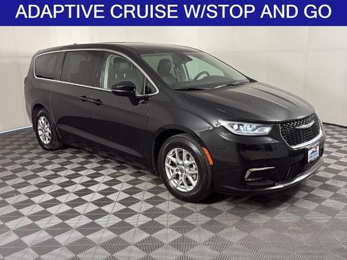 2024 Chrysler Pacifica Touring-L