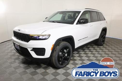 2025 Jeep Grand Cherokee Laredo