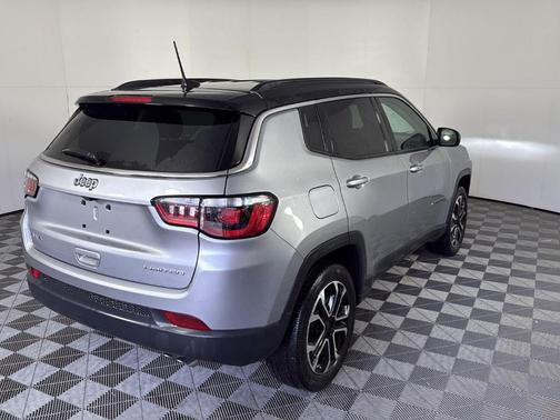 Billet Silver Metallic Clearcoat 2022 Jeep Compass Limited
