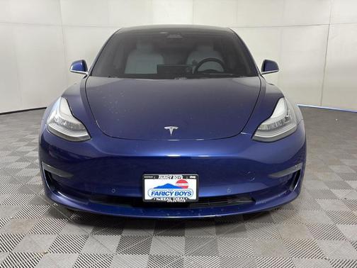 2019 Tesla Model 3 Long Range