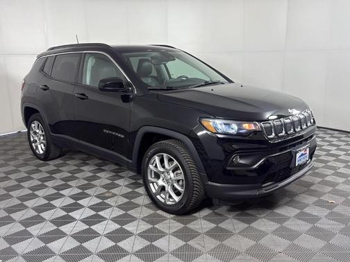 2022 Jeep Compass Latitude Lux