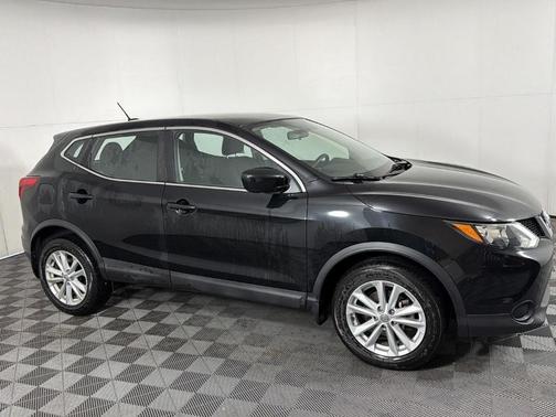 2017 Nissan Rogue Sport S