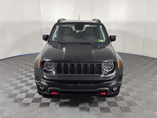 Black Clearcoat 2023 Jeep Renegade Trailhawk