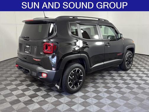 Black Clearcoat 2023 Jeep Renegade Trailhawk