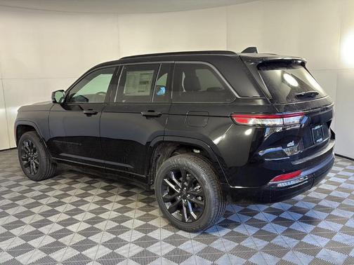 Black 2026 Jeep Grand Cherokee Limited