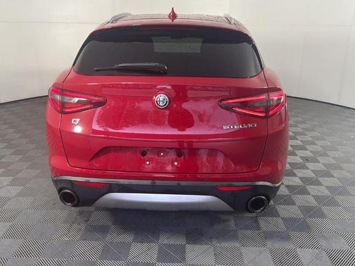 2018 Alfa Romeo Stelvio Ti
