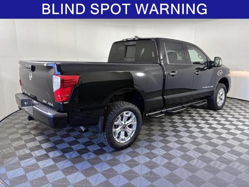 2024 Nissan Titan XD SV