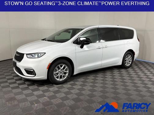Bright White Clearcoat 2025 Chrysler Pacifica Select