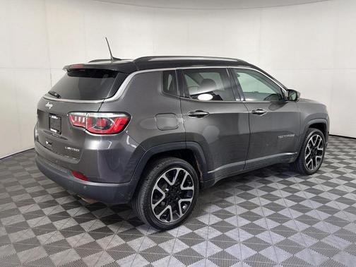 Granite Crystal Clearcoat Metallic 2019 Jeep Compass Limited