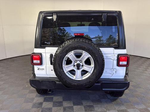 Bright White Clearcoat 2018 Jeep Wrangler Sport