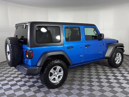 2022 Jeep Wrangler Unlimited Sport