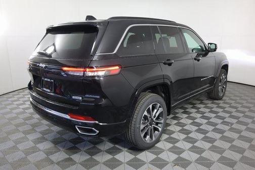 2025 Jeep Grand Cherokee Overland