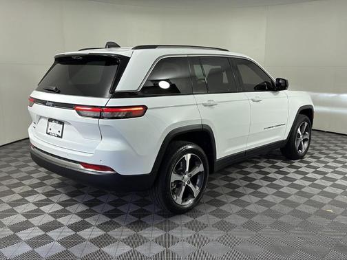 Bright White Clearcoat 2022 Jeep Grand Cherokee 4xe Base