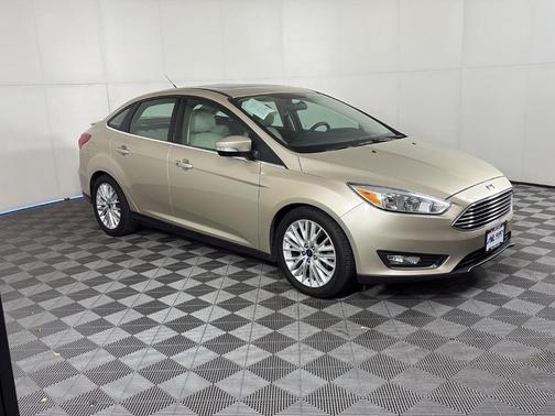 White Gold 2018 Ford Focus Titanium