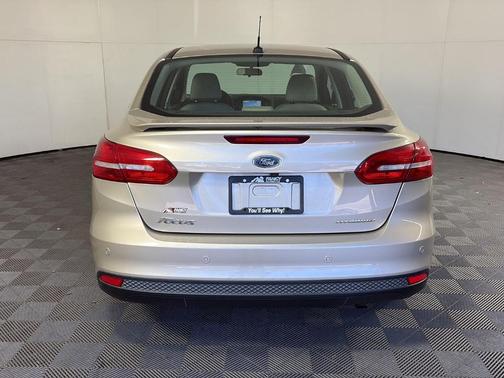 White Gold 2018 Ford Focus Titanium