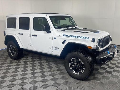 Bright White Clearcoat 2025 Jeep Wrangler 4xe Rubicon
