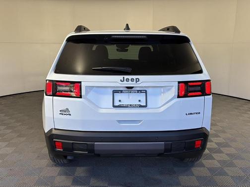 2026 Jeep Cherokee LAREDO/LIMITED