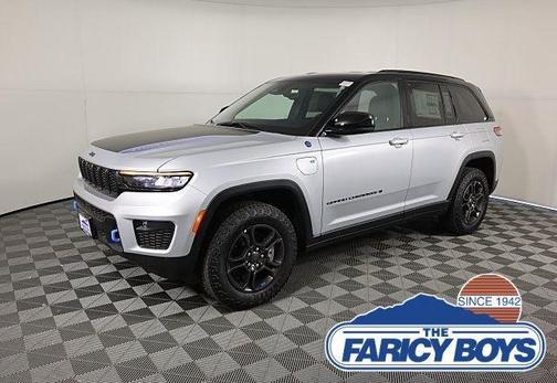 2025 Jeep Grand Cherokee 4xe Trailhawk