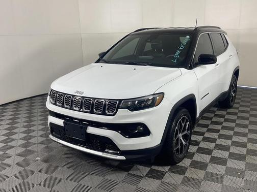 Bright White Clearcoat 2024 Jeep Compass Limited