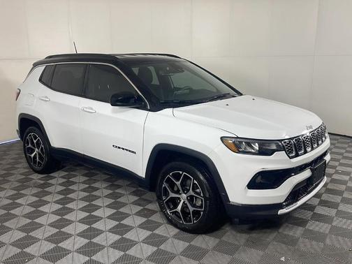 Bright White Clearcoat 2024 Jeep Compass Limited