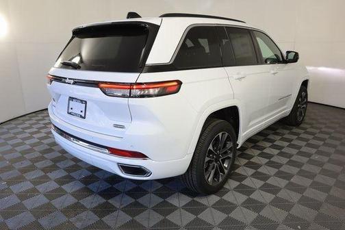 2025 Jeep Grand Cherokee Overland