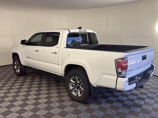 2016 Toyota Tacoma Limited