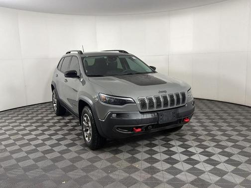 2022 Jeep Cherokee Trailhawk