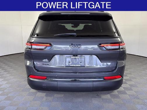 2022 Jeep Grand Cherokee L Laredo