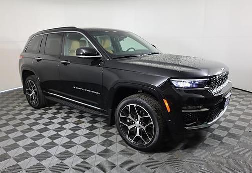 2025 Jeep Grand Cherokee Summit