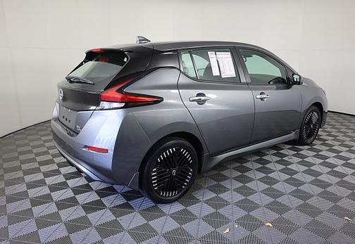2024 Nissan Leaf SV PLUS