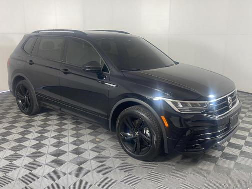 2024 Volkswagen Tiguan 2.0T SE R-Line Black