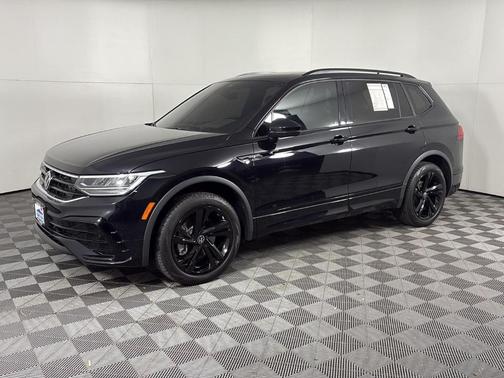 2024 Volkswagen Tiguan 2.0T SE R-Line Black