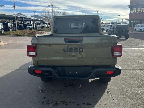 2025 Jeep Gladiator Sport