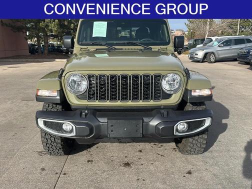 2025 Jeep Gladiator Sport