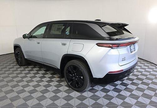 Silver 2025 Jeep Wagoneer S Launch Edition