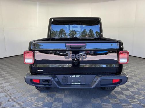 Black Clearcoat 2025 Jeep Gladiator Sport