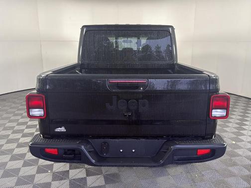 Black Clearcoat 2025 Jeep Gladiator Sport