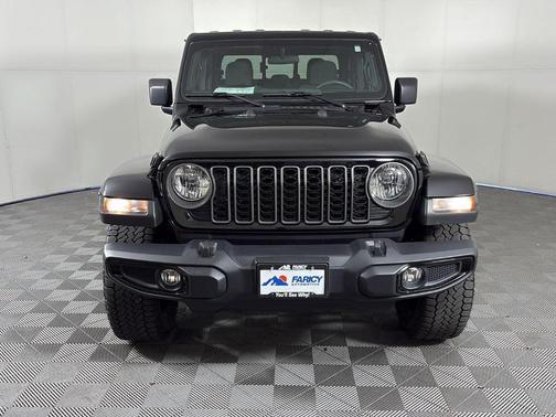 Black Clearcoat 2025 Jeep Gladiator Sport