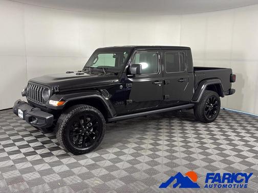 Black Clearcoat 2025 Jeep Gladiator Sport