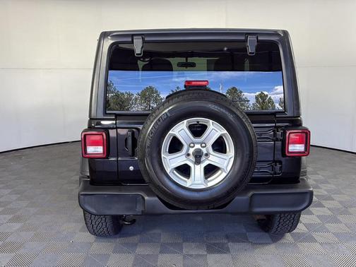 2020 Jeep Wrangler Sport